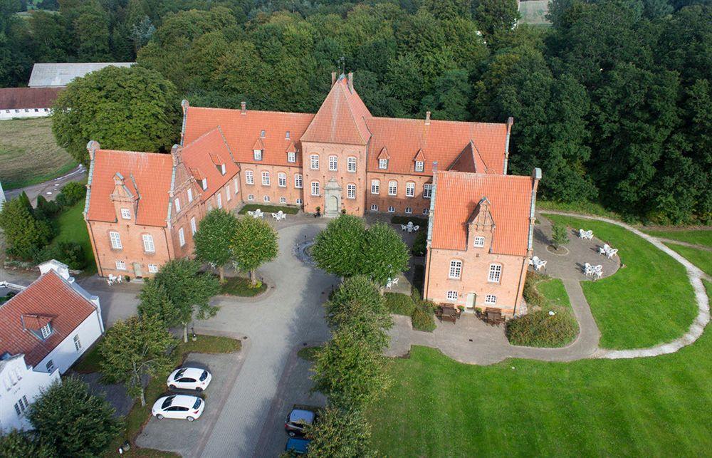 Отель Sophiendal Manor Lasby Экстерьер фото